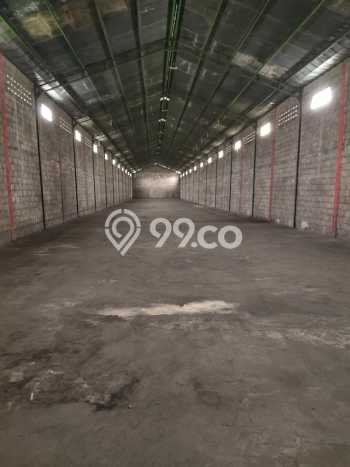 Unit Gudang disewakan di Mlati Sleman dengan LT 1100m2 / LB 900m2 Unit Gudang disewakan di Mlati Sleman dengan LT 1100m2 / LB 900m2