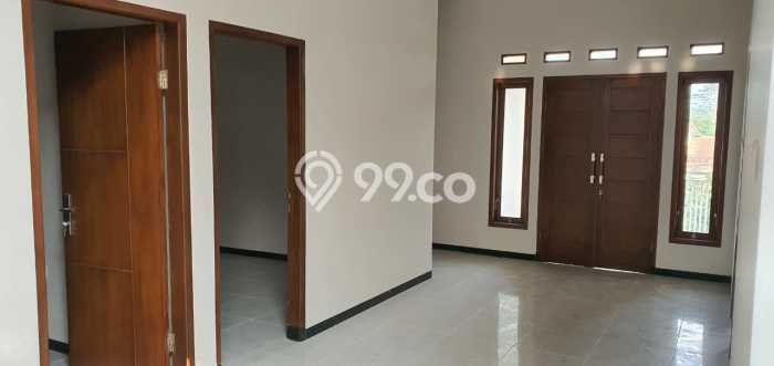 Dijual! Komersial di Arjosari Malang LT 126m2 / LB 250m2 Kawasan Bisnis Dijual! Komersial di Arjosari Malang LT 126m2 / LB 250m2 Kawasan Bisnis