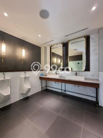 Dijual Kantor di Kebayoran Baru Jakarta Selatan LT 625m2 / LB 3000m2 Dijual Kantor di Kebayoran Baru Jakarta Selatan LT 625m2 / LB 3000m2