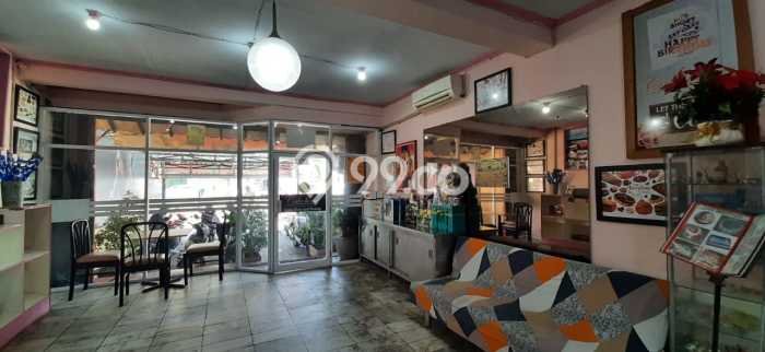 Ruko Dijual di Jakarta Selatan LT 140m2 & LB 133m2 Lokasi Terbaik! Ruko Dijual di Jakarta Selatan LT 140m2 & LB 133m2 Lokasi Terbaik!
