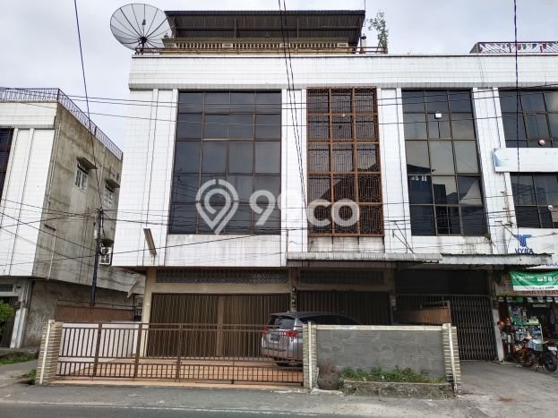 Dijual Ruko di Medan Barat, Luas 672m², Area Berkembang, Jalan Utama Dijual Ruko di Medan Barat, Luas 672m², Area Berkembang, Jalan Utama