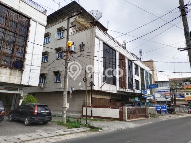 Dijual Ruko di Medan Barat, Luas 672m², Area Berkembang, Jalan Utama Dijual Ruko di Medan Barat, Luas 672m², Area Berkembang, Jalan Utama