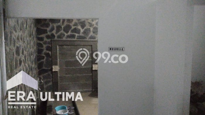 Ruko For Rent Kawasan Cimahi Utara, Luas 99m², Lingkungan Komersial Ruko For Rent Kawasan Cimahi Utara, Luas 99m², Lingkungan Komersial