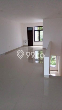 For Rent Ruko Premium Kawasan Bandung Kota, Luas 295m², Jalan Strategis For Rent Ruko Premium Kawasan Bandung Kota, Luas 295m², Jalan Strategis
