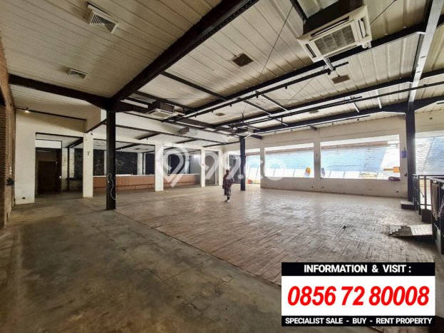 Unit Komersial Dijual di Kemang Jakarta Selatan Luas Bangunan 450m2 Unit Komersial Dijual di Kemang Jakarta Selatan Luas Bangunan 450m2