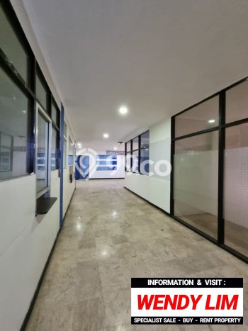 Unit Komersial Dijual di Kebayoran Baru Jakarta Selatan Luas Tanah 874m2, Luas Bangunan 1262m2 Unit Komersial Dijual di Kebayoran Baru Jakarta Selatan Luas Tanah 874m2, Luas Bangunan 1262m2