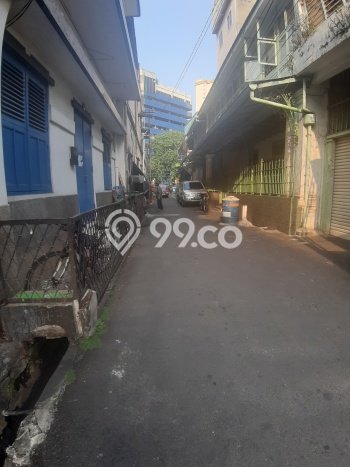 Ruko disewakan lokasi strategis Tambora Jakarta Barat 207m2 Ruko disewakan lokasi strategis Tambora Jakarta Barat 207m2