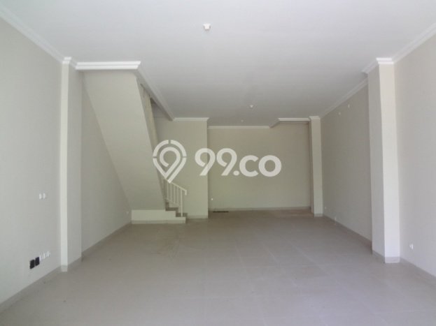 Unit Ruko Dijual di Jakarta Barat LT 83m2 & LB 300m2 Unit Ruko Dijual di Jakarta Barat LT 83m2 & LB 300m2