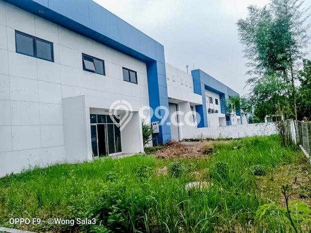 Gudang Lokasi Premium Kawasan Lippo Cikarang, Luas 1000m2m², Mainroad Gudang Lokasi Premium Kawasan Lippo Cikarang, Luas 1000m2m², Mainroad