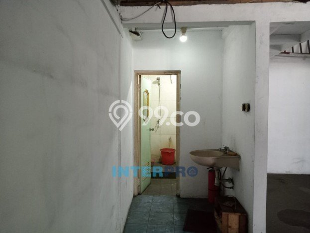Unit Komersial Dijual di Ciledug Tangerang Luas Tanah 180m2, Luas Bangunan 120m2 Unit Komersial Dijual di Ciledug Tangerang Luas Tanah 180m2, Luas Bangunan 120m2