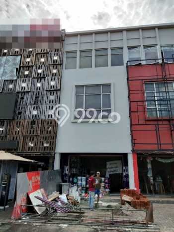 Unit Ruko Disewakan di Gading Serpong di Area Ramai & Strategis Unit Ruko Disewakan di Gading Serpong di Area Ramai & Strategis