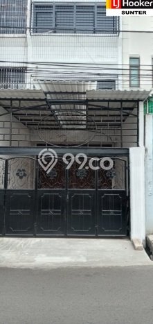 Disewakan Ruko di Kawasan Ramai Glodok Luas 0m2 Disewakan Ruko di Kawasan Ramai Glodok Luas 0m2