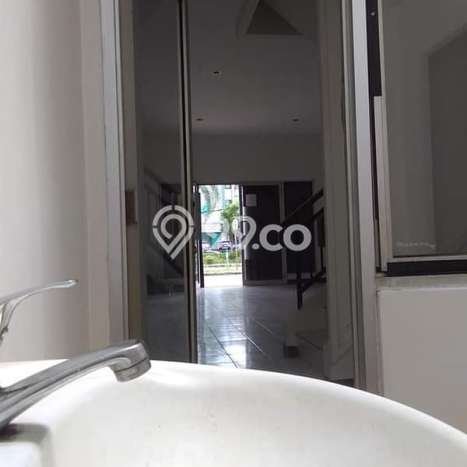 Ruko Premium Kawasan Gading Serpong, Luas 1m², Posisi Jalan Utama Ruko Premium Kawasan Gading Serpong, Luas 1m², Posisi Jalan Utama