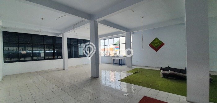 Gudang Kawasan Curug, Luas 5413m², Jalan Utama, Area Strategis Gudang Kawasan Curug, Luas 5413m², Jalan Utama, Area Strategis