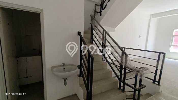 Unit Ruko Dijual di Driyorejo Gresik 150m2 Unit Ruko Dijual di Driyorejo Gresik 150m2