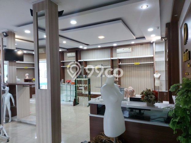 Ruko disewakan di Tanjung Karang Pusat Bandar Lampung dengan luas bangunan 650m2 Ruko disewakan di Tanjung Karang Pusat Bandar Lampung dengan luas bangunan 650m2