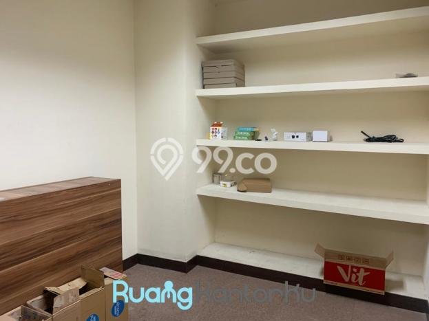 AREA PROSPEKTIF! Kantor di , Luas 102m2m², Lokasi Strategis AREA PROSPEKTIF! Kantor di , Luas 102m2m², Lokasi Strategis