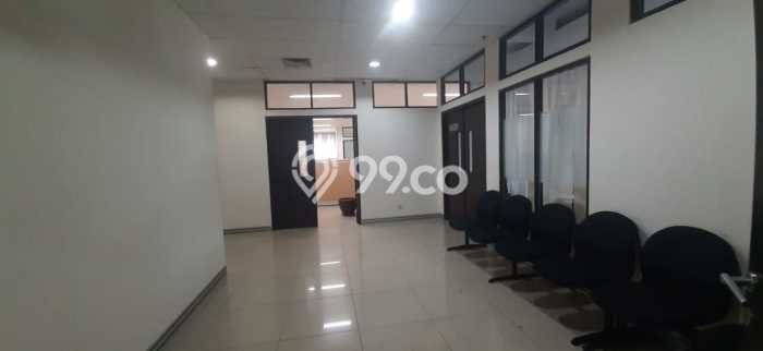 Kantor Dijual di Jatinegara Jakarta Timur dengan Luas Bangunan 4828m2 Kantor Dijual di Jatinegara Jakarta Timur dengan Luas Bangunan 4828m2