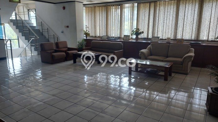 Unit Kantor Dijual di Jakarta Selatan LT 916m2 & LB 1219m2 Unit Kantor Dijual di Jakarta Selatan LT 916m2 & LB 1219m2