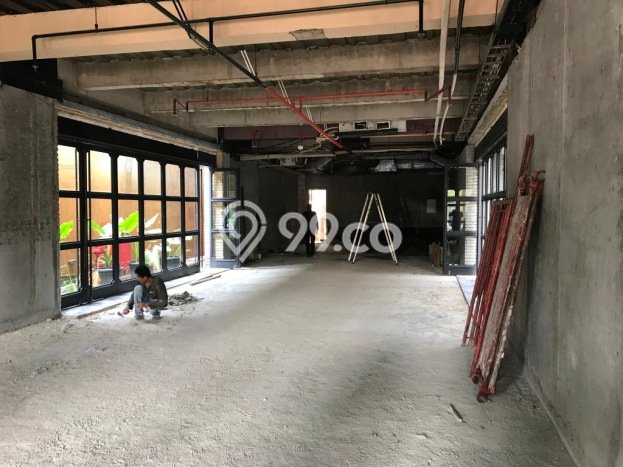 AREA KOMERSIAL! Gudang Disewakan Kawasan , Luas 140m2m², Jalan Utama, Siap Operasi AREA KOMERSIAL! Gudang Disewakan Kawasan , Luas 140m2m², Jalan Utama, Siap Operasi