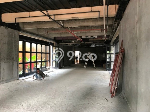 AREA KOMERSIAL! Gudang Disewakan Kawasan , Luas 140m2m², Jalan Utama, Siap Operasi AREA KOMERSIAL! Gudang Disewakan Kawasan , Luas 140m2m², Jalan Utama, Siap Operasi