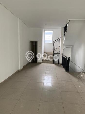 Ruko Disewa di Bandung dengan LB 200m2 Area Komersial Ramai Ruko Disewa di Bandung dengan LB 200m2 Area Komersial Ramai