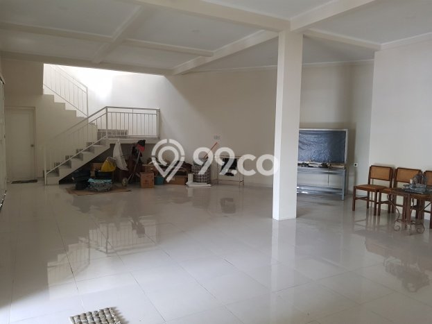 Ruko Disewakan Kawasan Arcamanik, Luas 194m², Area Premium Ruko Disewakan Kawasan Arcamanik, Luas 194m², Area Premium