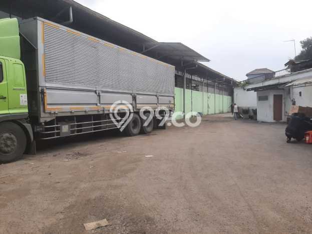 Gudang Disewa di Bandung dengan LB 4000m2 Area Komersial Ramai Gudang Disewa di Bandung dengan LB 4000m2 Area Komersial Ramai