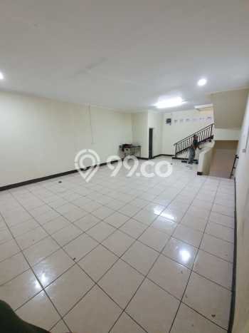 KAWASAN PREMIUM! Ruko Kawasan Regol, Luas 180m², Area Komersial KAWASAN PREMIUM! Ruko Kawasan Regol, Luas 180m², Area Komersial