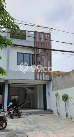 Ruko Dijual di Surabaya LT 110m2 & LB 140m2 Lokasi Terbaik! Ruko Dijual di Surabaya LT 110m2 & LB 140m2 Lokasi Terbaik!
