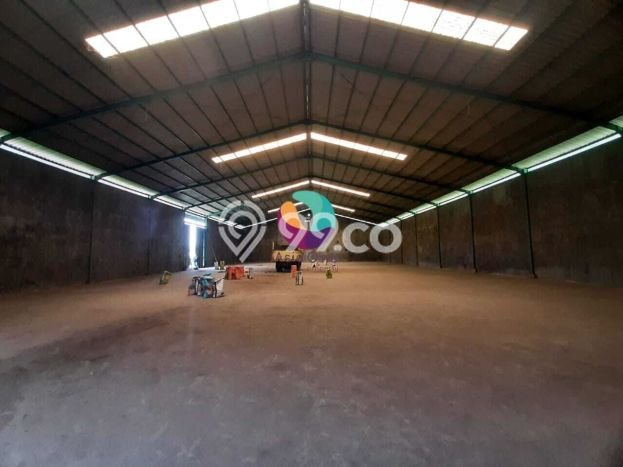 Gudang untuk Disewa di Pusat Jakarta Utara Luas Bangunan 1300m2 Gudang untuk Disewa di Pusat Jakarta Utara Luas Bangunan 1300m2