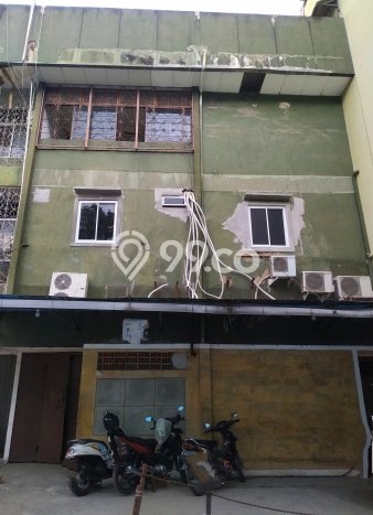 Ruko Dijual di Jakarta Barat LT 85m2 & LB 262m2 Lokasi Terbaik! Ruko Dijual di Jakarta Barat LT 85m2 & LB 262m2 Lokasi Terbaik!
