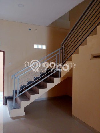 LOKASI STRATEGIS! Ruko Kawasan , Luas 160m2m², Area Bisnis, Jalan Utama LOKASI STRATEGIS! Ruko Kawasan , Luas 160m2m², Area Bisnis, Jalan Utama