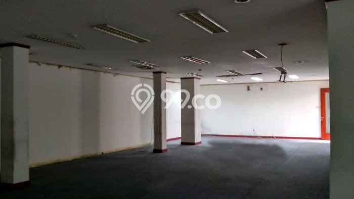 Ruko Dijual di Bandung LT 340m2 & LB 700m2 Lokasi Terbaik! Ruko Dijual di Bandung LT 340m2 & LB 700m2 Lokasi Terbaik!