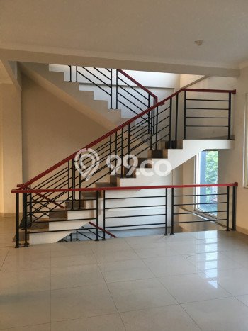 Kantor Dijual di Bandung LT 307m2 & LB 358m2 Lokasi Terbaik! Kantor Dijual di Bandung LT 307m2 & LB 358m2 Lokasi Terbaik!