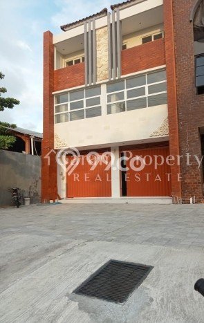 Ruko Bagus Dijual LB 233m2 Lokasi Strategis Denpasar Area Cocok untuk Berbisnis Ruko Bagus Dijual LB 233m2 Lokasi Strategis Denpasar Area Cocok untuk Berbisnis
