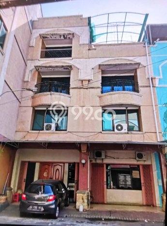 Ruko Paling Dicari LB 506m2 Dijual di Genteng Ruko Paling Dicari LB 506m2 Dijual di Genteng