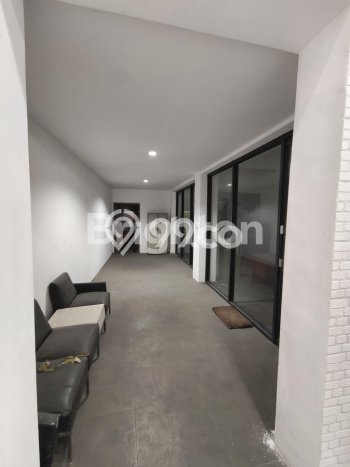 Ruko Premium di Kembang Jepun, Luas 350m², Lokasi Komersial Ruko Premium di Kembang Jepun, Luas 350m², Lokasi Komersial