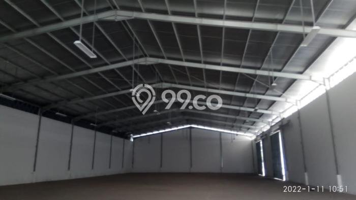 Unit Gudang Disewa Lokasi Karawaci, Tangerang Spesifikasi Luas Bangunan 5000m2 Unit Gudang Disewa Lokasi Karawaci, Tangerang Spesifikasi Luas Bangunan 5000m2