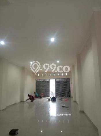 Ruko paling strategis disewakan di Laweyan Solo Ruko paling strategis disewakan di Laweyan Solo