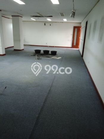 Dijual! Kantor di Sumurbandung Bandung LT 340m2 / LB 700m2 Kawasan Bisnis Dijual! Kantor di Sumurbandung Bandung LT 340m2 / LB 700m2 Kawasan Bisnis