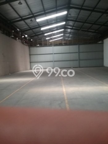 Gudang Disewakan di Area Ramai Pulo Gadung, Jakarta Timur Gudang Disewakan di Area Ramai Pulo Gadung, Jakarta Timur