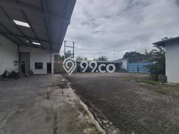 Unit Gudang disewakan di Sragen Sragen dengan LT 3220m2 / LB 2500m2 Unit Gudang disewakan di Sragen Sragen dengan LT 3220m2 / LB 2500m2