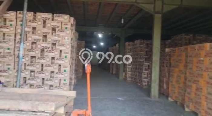 LOKASI PREMIUM! Gudang Area Bisnis di Kartosuro, Luas 1856m², Siap Bisnis LOKASI PREMIUM! Gudang Area Bisnis di Kartosuro, Luas 1856m², Siap Bisnis