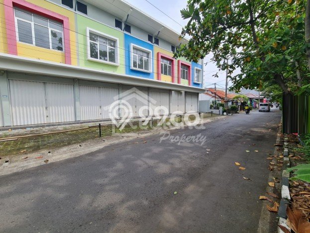 Ruko Bagus Dijual LB 80m2 Lokasi Strategis Semarang Area Cocok untuk Berbisnis Ruko Bagus Dijual LB 80m2 Lokasi Strategis Semarang Area Cocok untuk Berbisnis