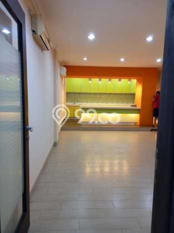 FOR SALE! Ruko di Cempaka Putih Jakarta Pusat, LT 216m2, LB 452m2 FOR SALE! Ruko di Cempaka Putih Jakarta Pusat, LT 216m2, LB 452m2