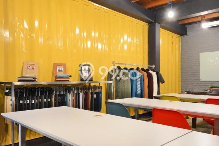 Gudang Strategis Kawasan Cakung, Luas 584m², Lokasi Berkembang Gudang Strategis Kawasan Cakung, Luas 584m², Lokasi Berkembang