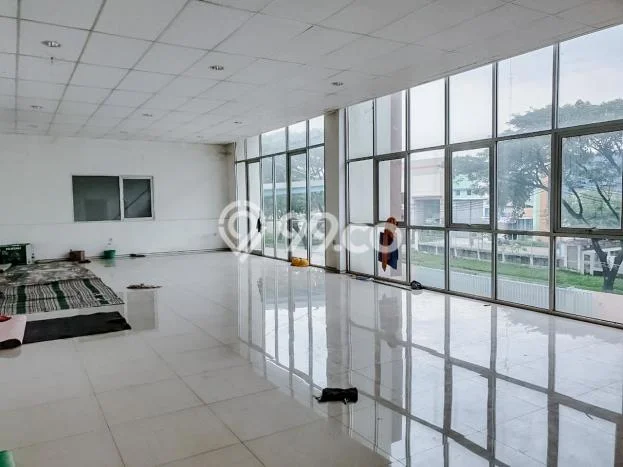 AREA PROSPEKTIF! Gudang di , Luas 1050m2m², Sentra Bisnis AREA PROSPEKTIF! Gudang di , Luas 1050m2m², Sentra Bisnis