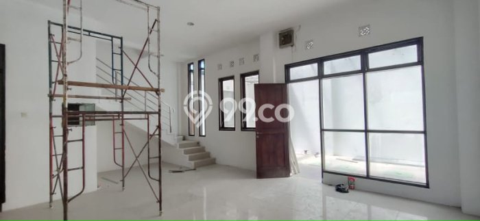 Ruko Area Strategis di Serpong, Luas 284m², Akses Strategis Ruko Area Strategis di Serpong, Luas 284m², Akses Strategis
