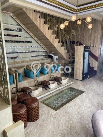 LOKASI PREMIUM! Ruko di BSD, Luas 180m², Mainroad, Kawasan Komersial LOKASI PREMIUM! Ruko di BSD, Luas 180m², Mainroad, Kawasan Komersial